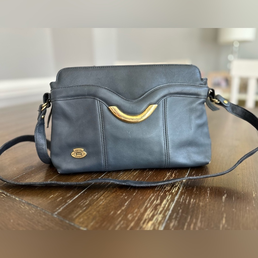 Vintage Etienne Aigner cross body bag